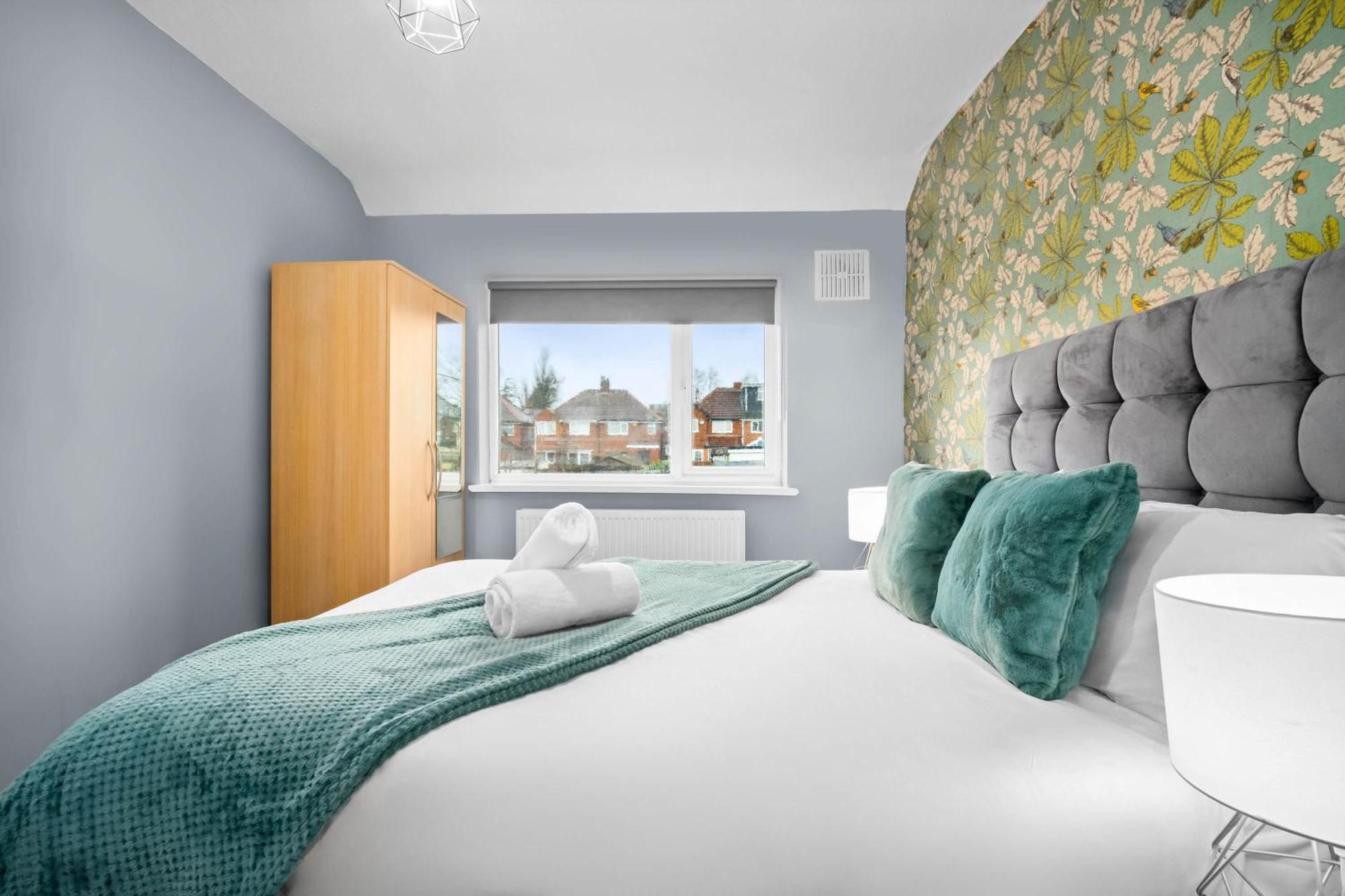 Stylish 3 Bedroom House - Parking - Garden - Great Barr - Netflix - Top Rated -121J Birmingham Exterior foto